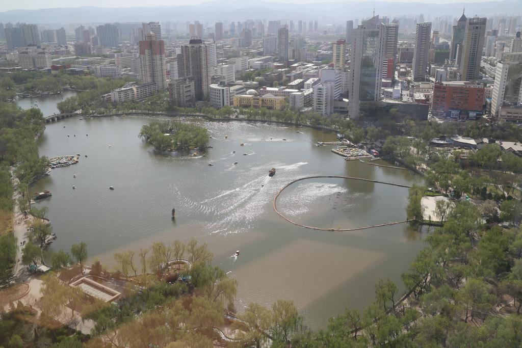 Parkview Hotel Taiyuan Exteriör bild